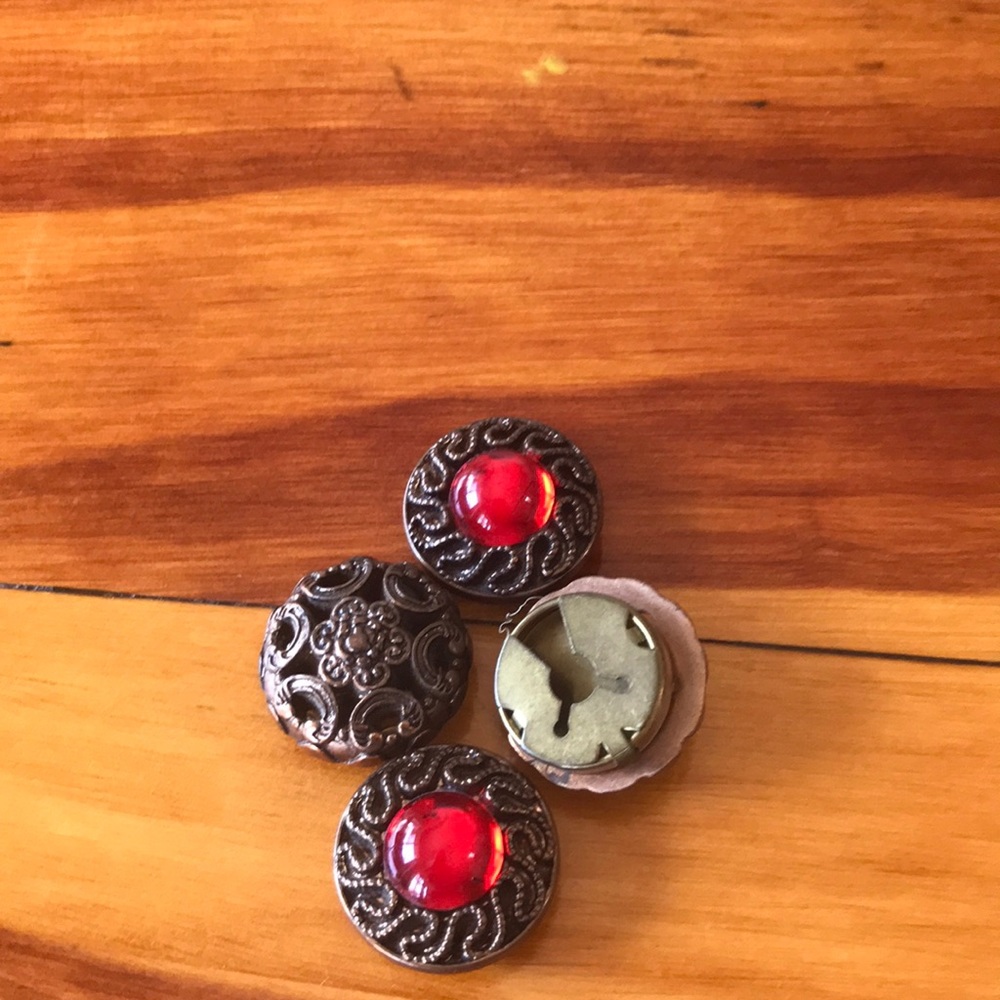 Button covers - Picture 2 of 2